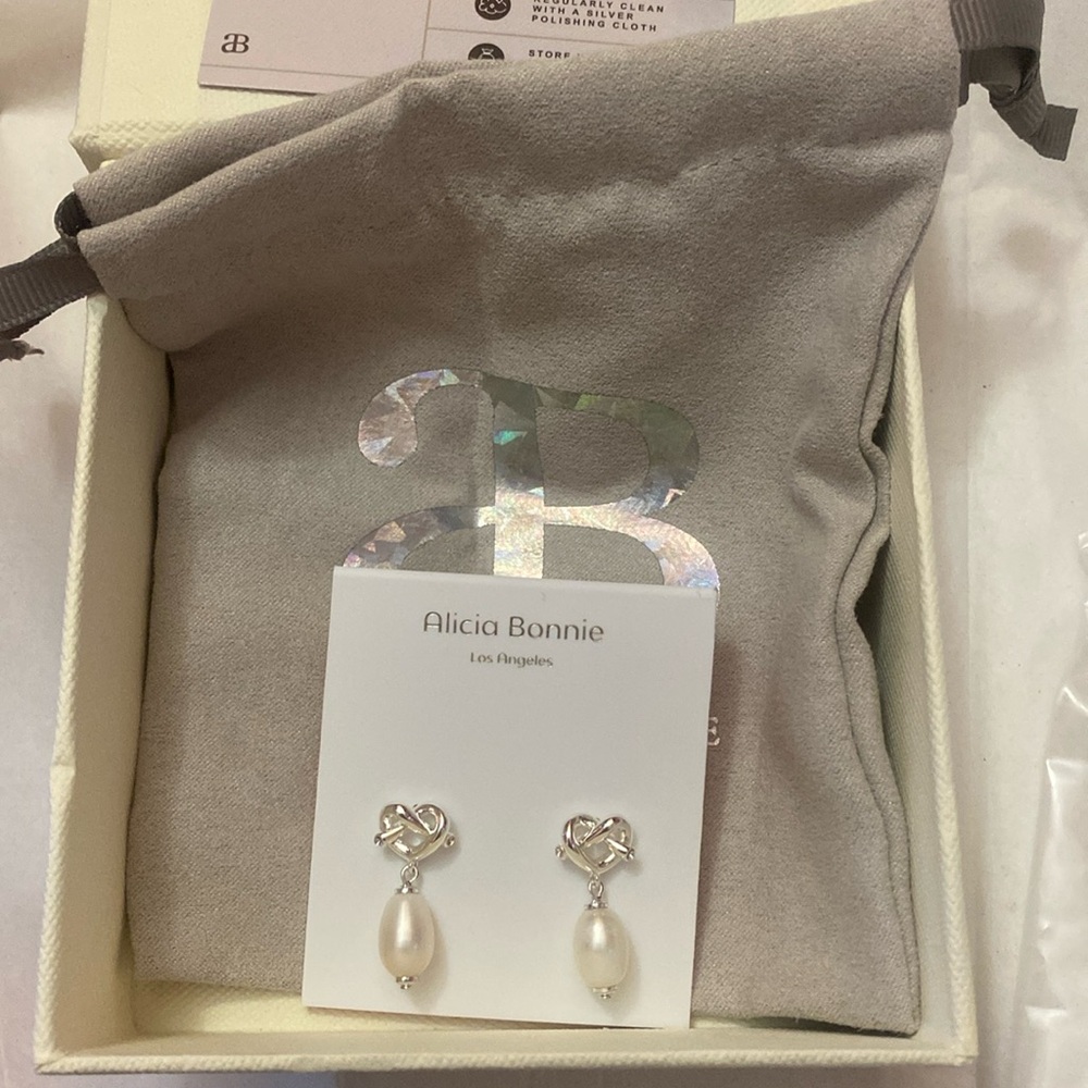 Alicia Bonnie Hearts Entwined Silver Earrings